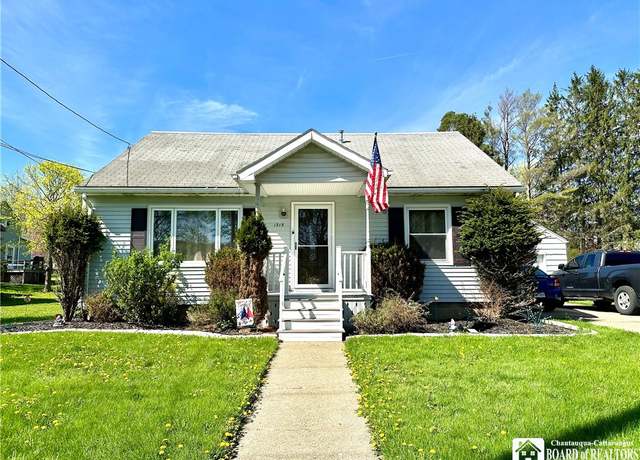 Property at 1315 Seneca Ave, Olean-city, NY 14760, 4 beds, 2 baths