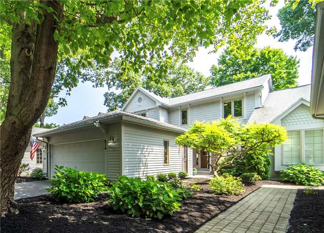 Property at 674 North Cove Dr Dr, Webster, NY 14580, 2 beds, 2.5 baths