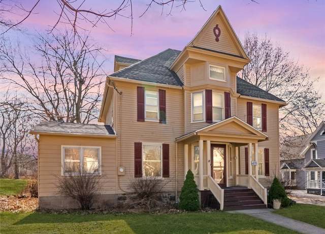 Property at 18 Oak St, Geneseo, NY 14454, 4 beds, 1.5 baths