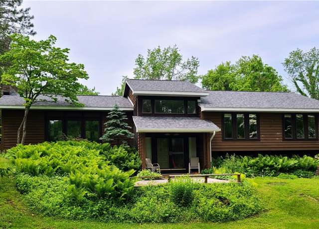 Property at 1324 New Seabury Ln, Victor, NY 14564, 4 beds, 3 baths