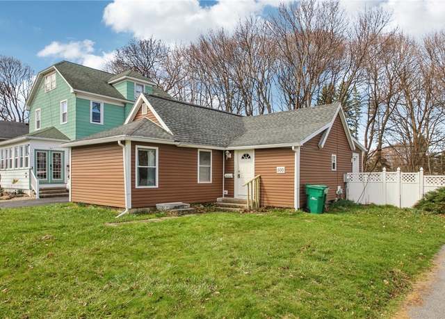 Property at 500 Lake Shore Boulevard Ext, Irondequoit, NY 14617, 2 beds, 1 bath