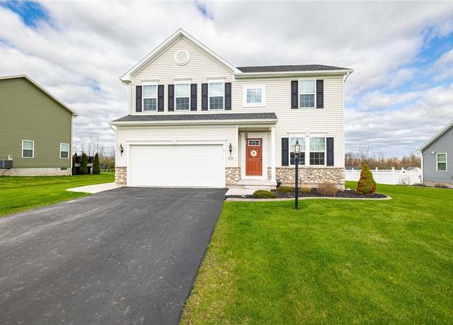 Property at 1830 Halesworth Ln, Webster, NY 14519, 4 beds, 2.5 baths
