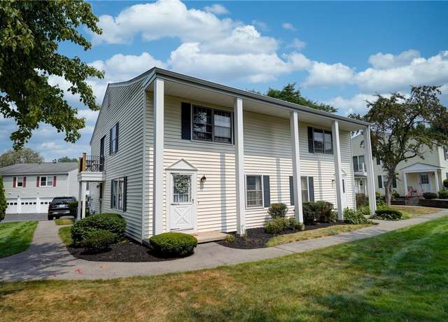 Property at 21 Heron Way S, Perinton, NY 14450, 2 beds, 1 bath