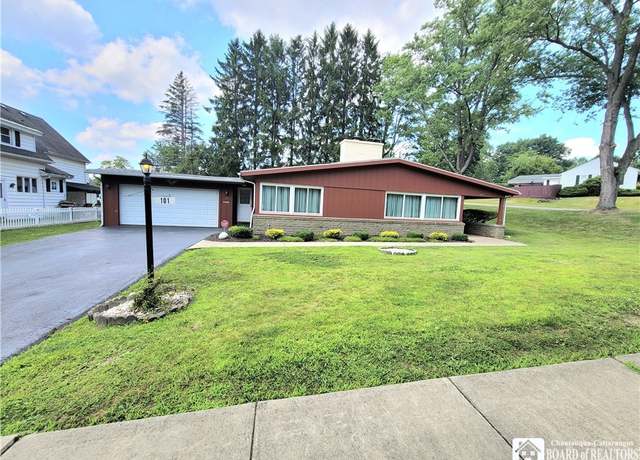 Property at 101 E Virginia Blvd, Jamestown, NY 14701, 3 beds, 1.5 baths