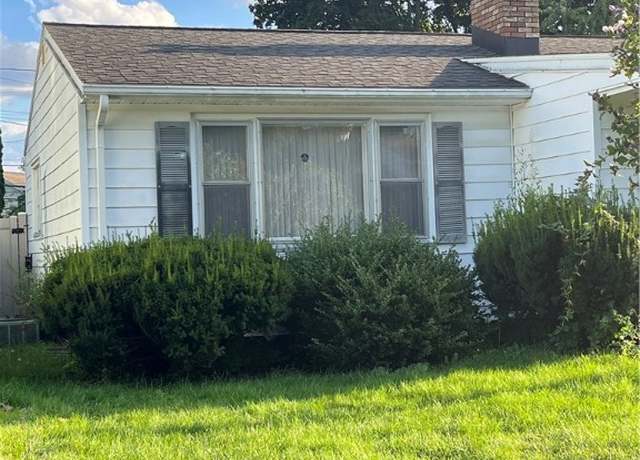 Property at 133 Royleston Rd, Rochester, NY 14609, 3 beds, 1.5 baths