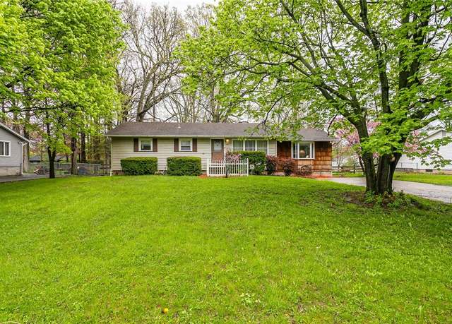 Property at 271 Crockett Dr, Henrietta, NY 14623, 3 beds, 1 bath