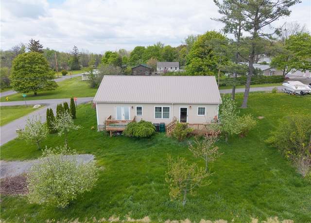 Property at 4545 East Pkwy, Canandaigua-town, NY 14224, 3 beds, 2 baths