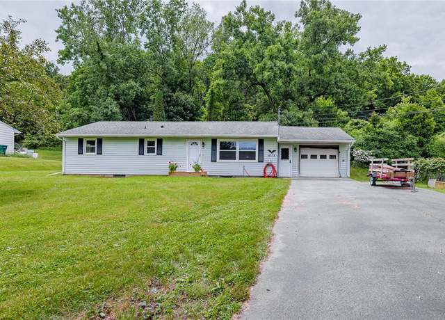 Property at 4338 State Route 31, Palmyra, NY 14522, 3 beds, 1 bath
