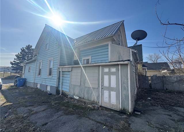 Property at 245 N Union St, Rochester, NY 14605, 4 beds, 2 baths