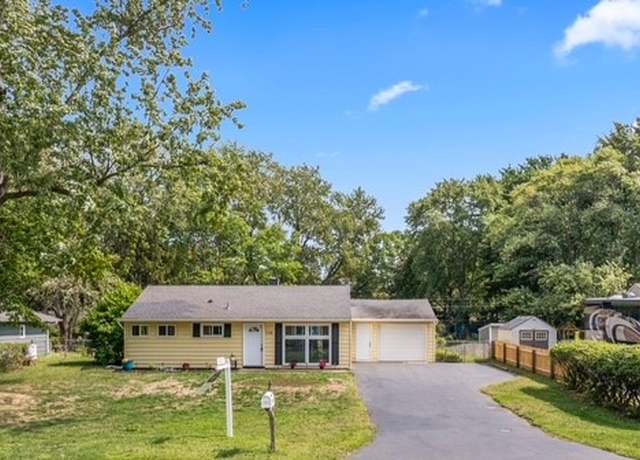 Property at 758 Dewitt Rd, Webster, NY 14580, 3 beds, 1 bath