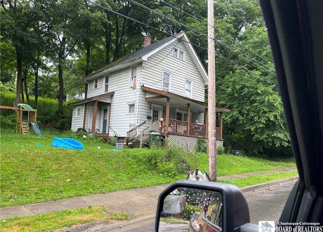 Property at 103 Baker St, Jamestown, NY 14701, 3 beds, 1 bath