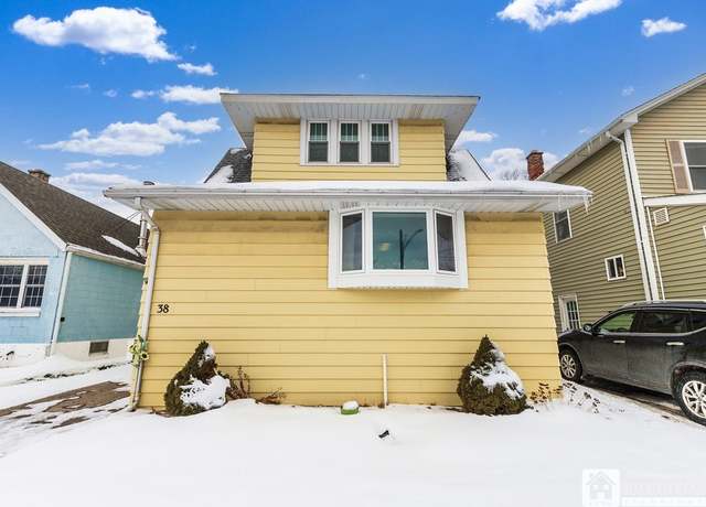 Property at 38 Hawthorne Ave, Tonawanda-town, NY 14223, 3 beds, 1.5 baths