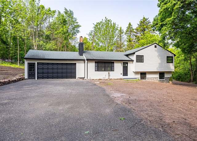 Property at 293 County Line Rd, Webster, NY 14519, 4 beds, 2 baths