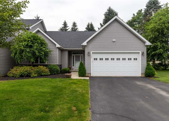Property at 405 Greystone Dr, Horseheads, NY 14845, 2 beds, 2 baths