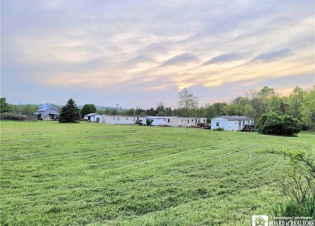 Property at 584 Warren Rd, Carroll, NY 14738, 9 beds
