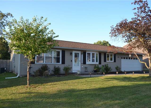Property at 104 Doerun Dr, Greece, NY 14626, 3 beds, 1 bath