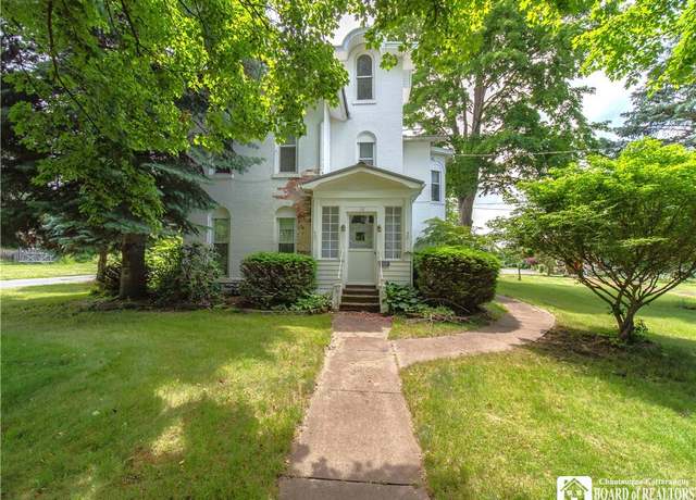 Property at 12 Central Ave, Portland, NY 14716, 4 beds, 2 baths