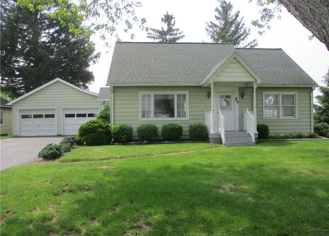 Property at 37 Ridge Rd, Horseheads, NY 14845, 4 beds, 1 bath