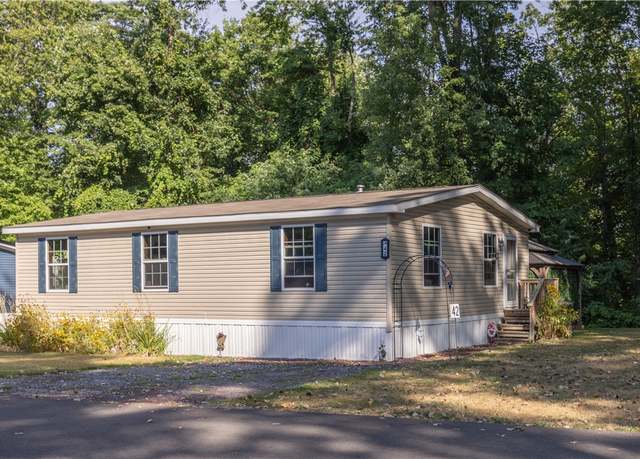 Property at 941 Waterloo Geneva Rd Rd #42, Waterloo, NY 13165, 3 beds, 2 baths