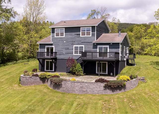 Property at 152 Morse Farm Rd, Roxbury, NY 12474, 3 beds, 2.5 baths