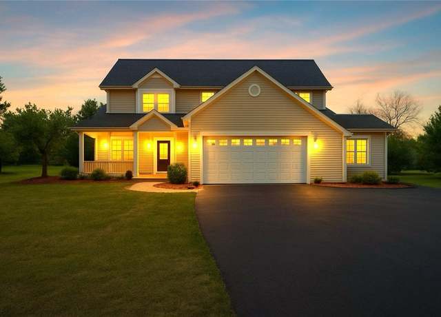 Property at 7 Homestead Vw, Chili, NY 14624, 5 beds, 2.5 baths