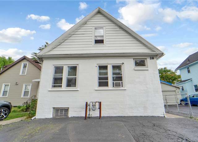 Property at 28 Clark Ave, Irondequoit, NY 14609, 3 beds, 1.5 baths