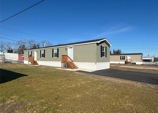 Property at 27 Ewald Dr, Penfield, NY 14625, 2 beds, 2 baths