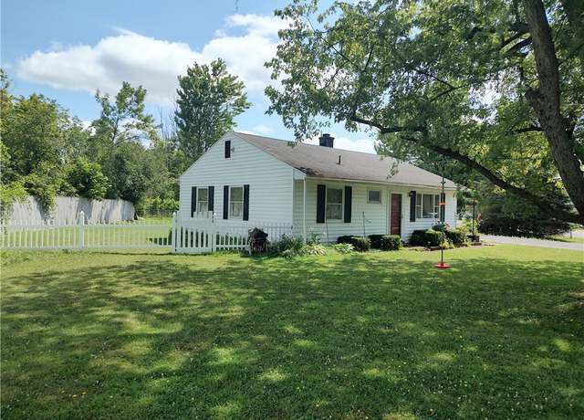 Property at 82 Inslee St, Waterloo, NY 13165, 3 beds, 1 bath