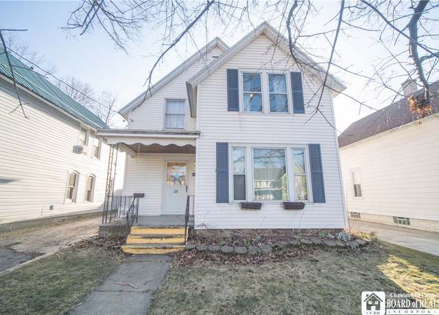 Property at 23 N Beagle St, Dunkirk-city, NY 14048, 6 beds, 1.5 baths