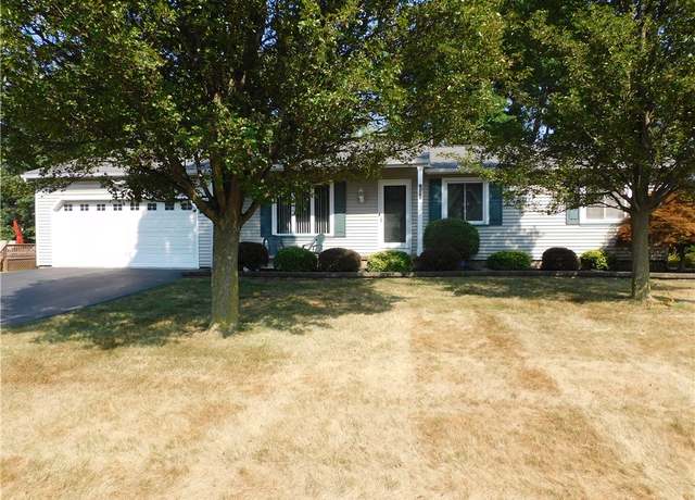 Property at 222 W Bend Dr, Greece, NY 14612, 3 beds, 2 baths