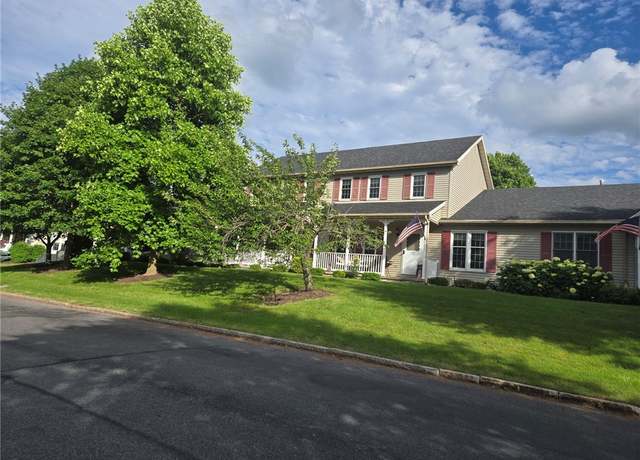 Property at 18 Hamlin Dr, Canandaigua City, NY 14424, 2 beds, 2.5 baths