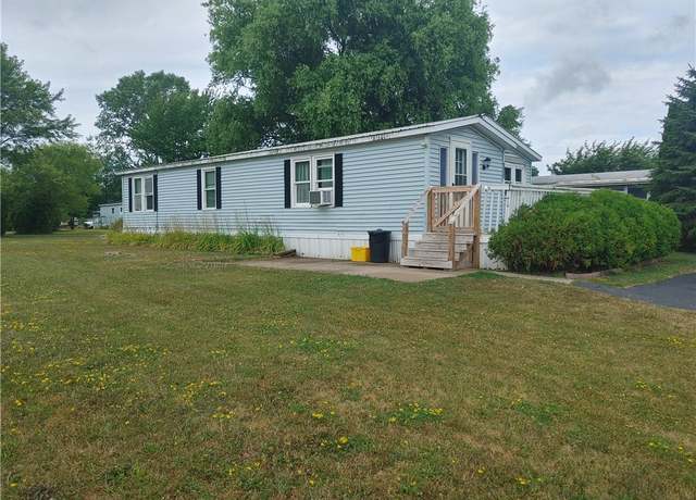 Property at 352 Sandy Brook Dr, Hamlin, NY 14464, 3 beds, 2 baths