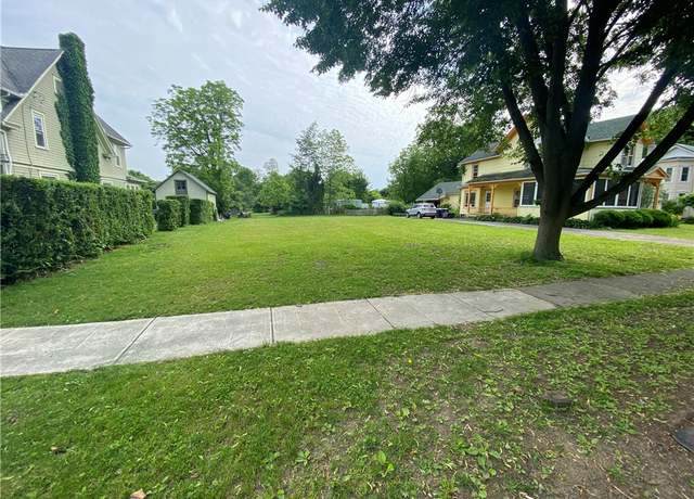 Property at 10 Sprague St, Naples, NY 14512