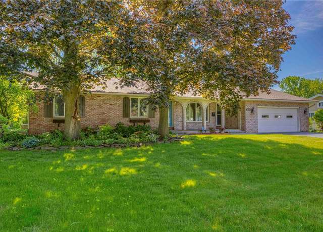 Property at 30 Greenbriar Dr, Gates, NY 14624, 5 beds, 3.5 baths