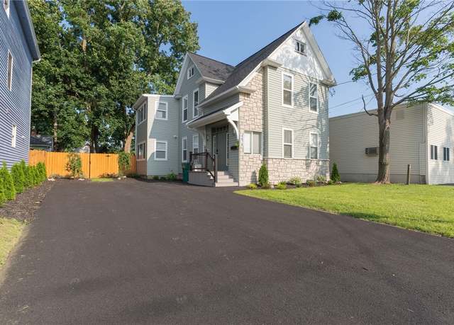 Property at 4474 Culver Rd, Irondequoit, NY 14622, 3 beds, 2.5 baths