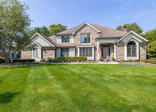 Property at 27 Chatham Woods, Pittsford, NY 14534, 3 beds, 3 baths