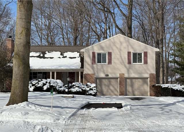 Property at 263 Jamestown Ter, Greece, NY 14615, 3 beds, 2.5 baths