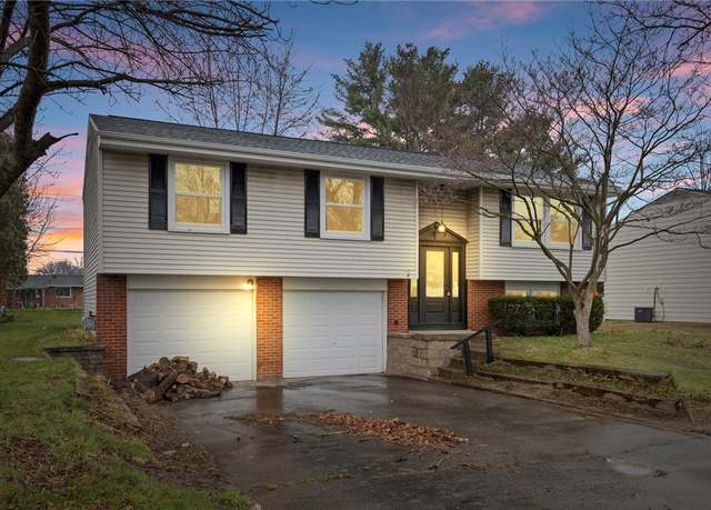 Property at 300 Alfonso Dr, Greece, NY 14626, 3 beds, 2 baths