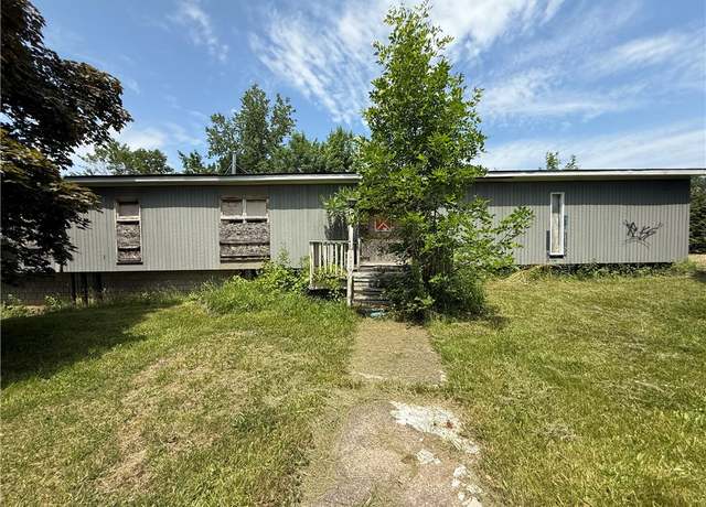 Property at 1270 English Rd, Greece, NY 14616, 6 beds, 3.5 baths