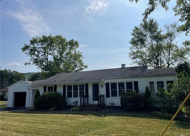 Property at 520 Larchmont Rd, Elmira, NY 14905, 3 beds, 1 bath