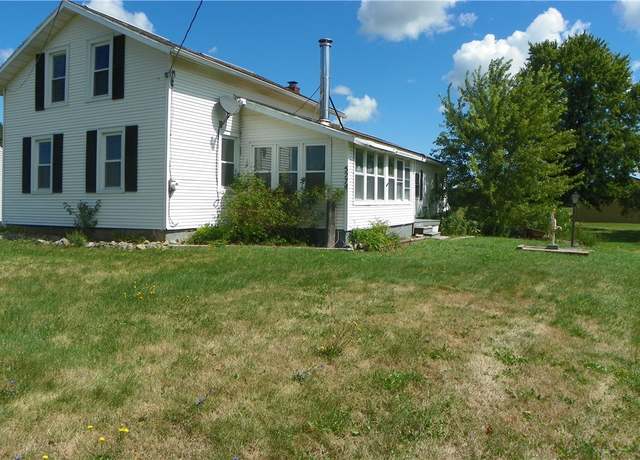 Property at 5274 Ontario Center Rd, Walworth, NY 14568, 6 beds, 1 bath