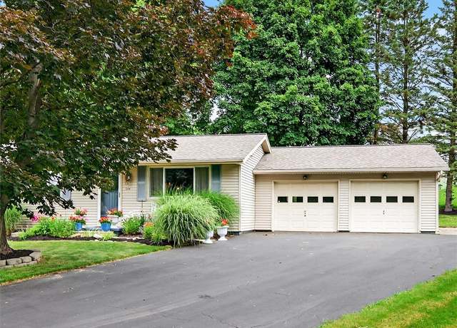 Property at 144 Hamden Cir, Parma, NY 14468, 3 beds, 1 bath
