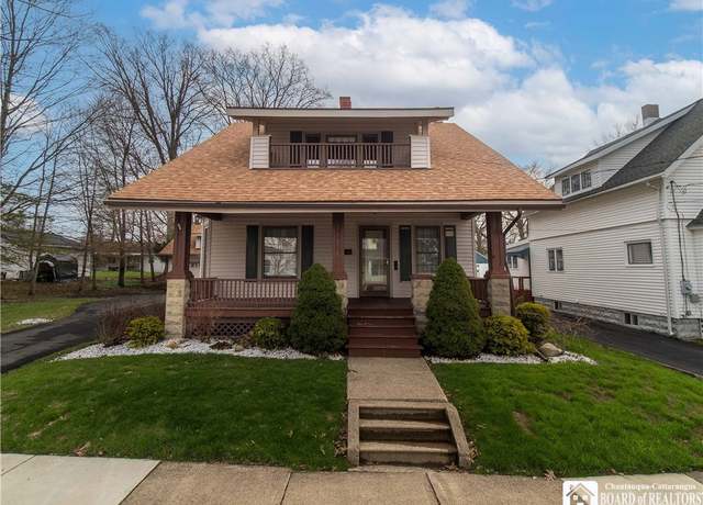 Property at 8 Wildwood Ave, Jamestown, NY 14701, 3 beds, 2 baths
