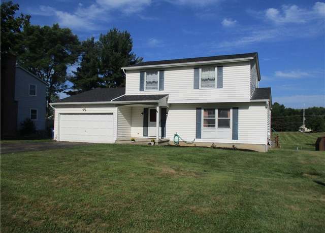 Property at 145 Beacon Hills Dr S, Penfield, NY 14526, 3 beds, 1.5 baths