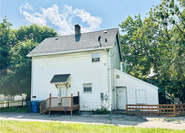 Property at 26 Kohlman St, Rochester, NY 14621, 3 beds, 2 baths