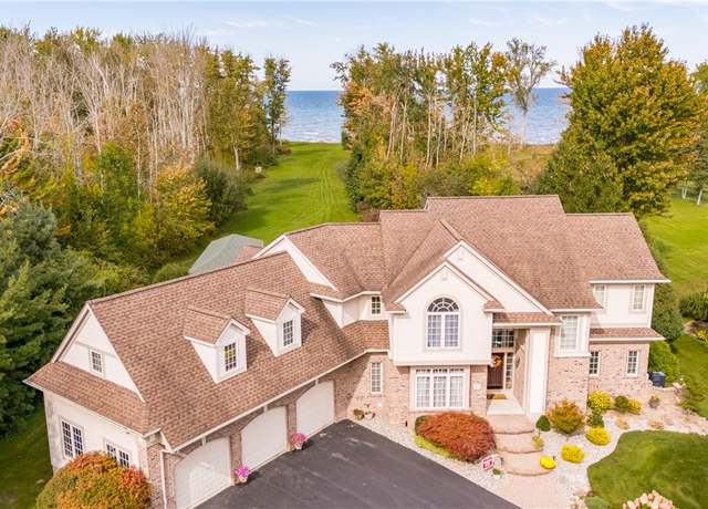 Property at 22 North Shore Dr, Parma, NY 14468, 5 beds, 3.5 baths