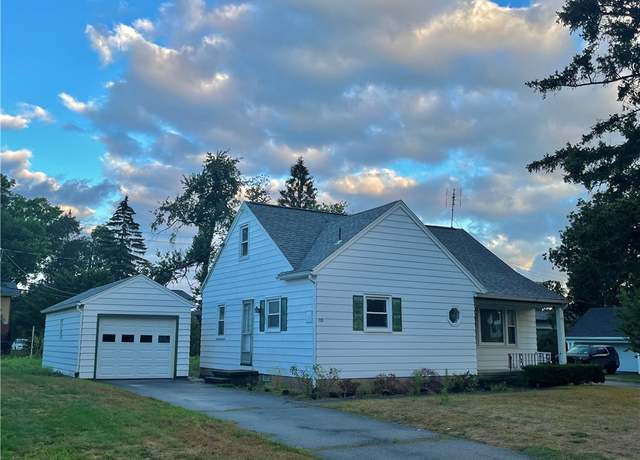 Property at 135 Pepperidge Dr, Greece, NY 14626, 2 beds, 1.5 baths