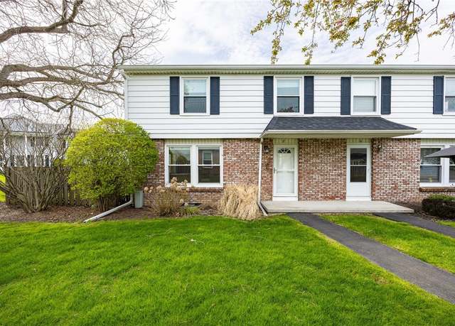 Property at 8 Huntsman, Webster, NY 14580, 2 beds, 1.5 baths