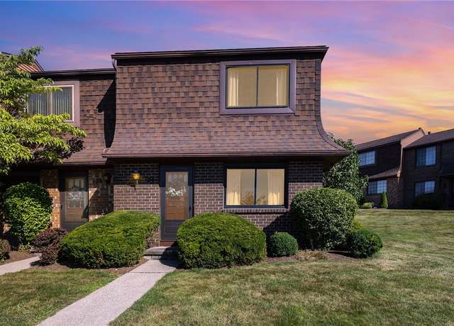 Property at 124 Surrey Hill Way, Henrietta, NY 14623, 2 beds, 1.5 baths