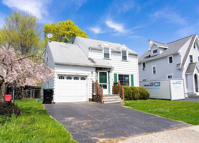 Property at 82 Williston Rd, Greece, NY 14616, 4 beds, 2.5 baths